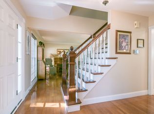 17 Oak Park Dr, Saint Peters, MO 63376