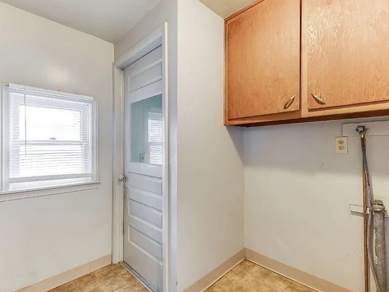514 S Fern Ave — Photo 12