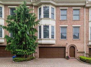 1602 Center Ave #B, Fort Lee, NJ 07024