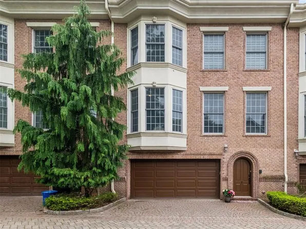 1602 Center Ave #B, Fort Lee, NJ 07024