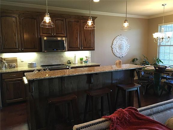 3rd image of 1731 Round Rock Cir