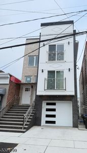 595 N 11th St, Newark, NJ, 07107