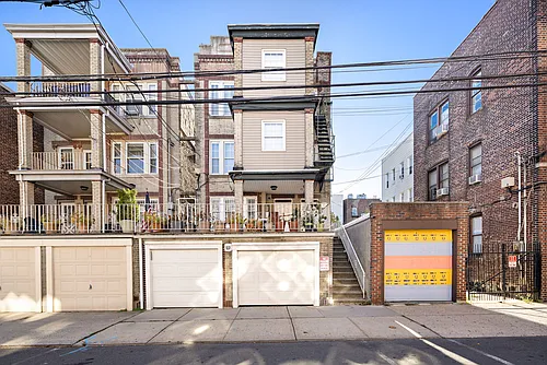 53 64th St #5 Photo 1