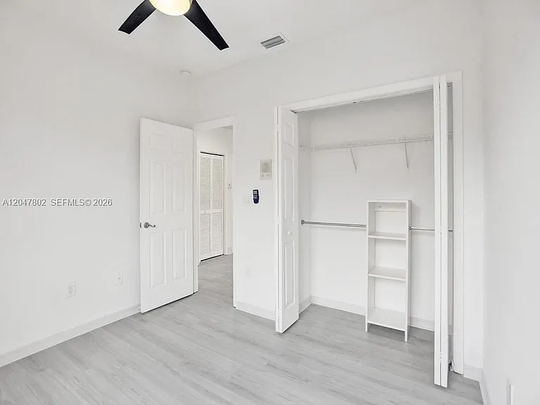 10813 NW 51st Ln — Photo 9