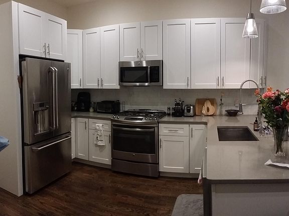2nd image of 976 N Marshall St #1