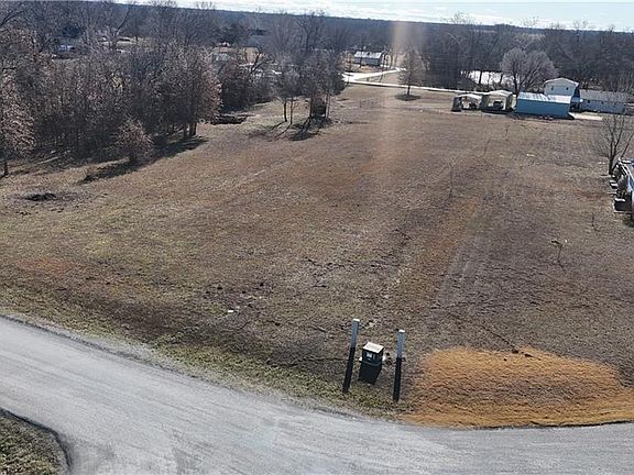 5th image of 15040 E Pony Hill Rd