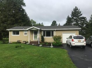 8591 Button Rd, Cicero, NY 13039