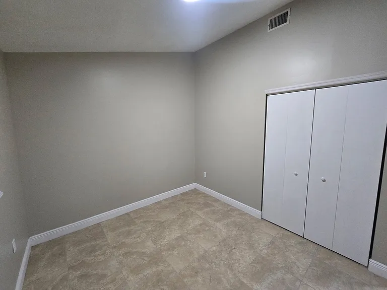 6033 Pine Ln — Photo 5