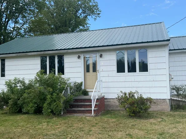 5 Woodland Road, Princeton, ME 04668