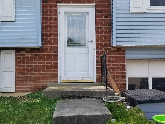 3rd image of 100 Brookwood Dr