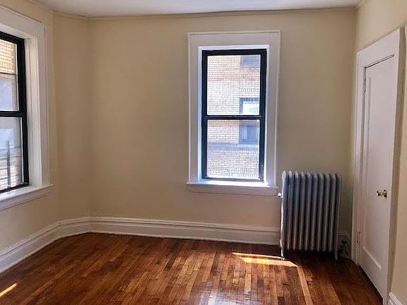 3rd image of 182 N Arlington Ave APT 16