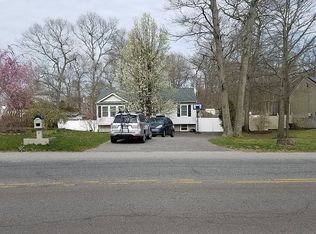 447 Mill Rd Coram NY 11727 Zillow