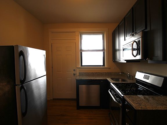 5th image of 2406 W Winnemac Ave #2