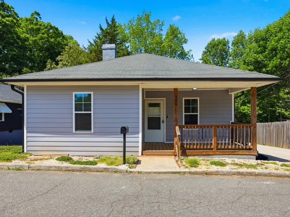 546 Baltimore Dr #1, Cramerton, NC 28032