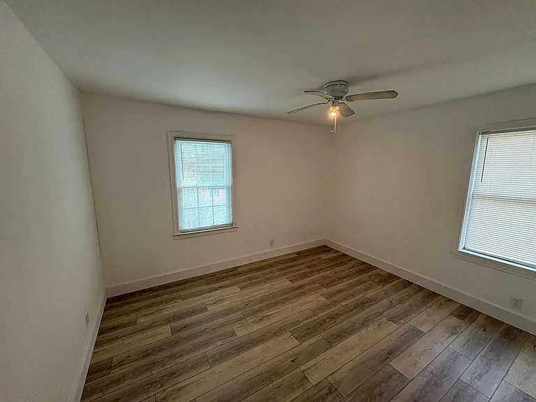 2928 Diana Dr SW — Photo 6