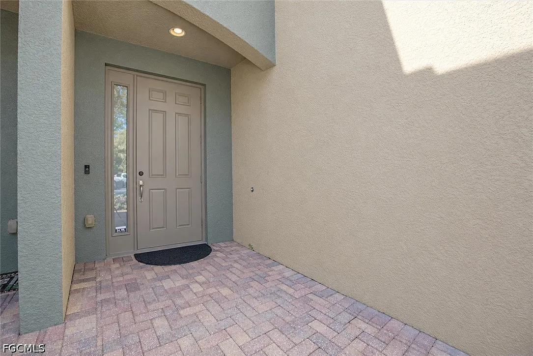 3 bed, 2.5 bath, 1821 sqft, $3,500 — Photo 4