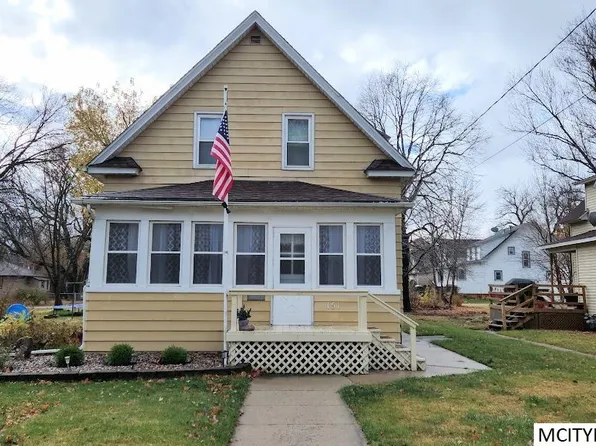 151 14th St NW, Mason City, IA 50401