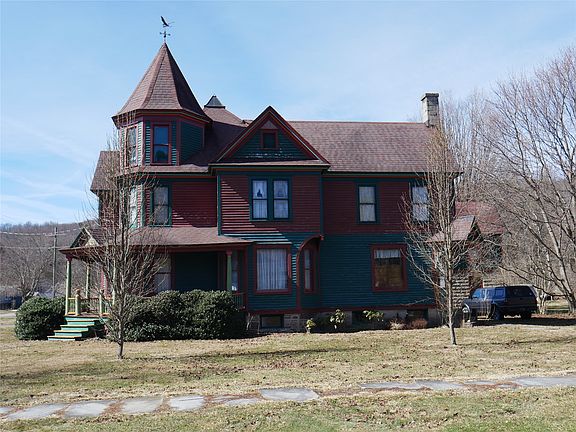 2nd image of 34 Maple Ave