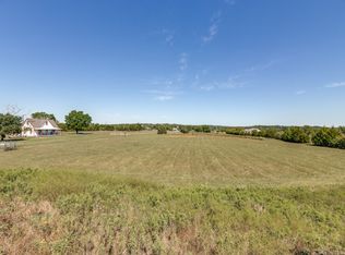 2 Mount Pleasant Rd, Valley View, TX 76272