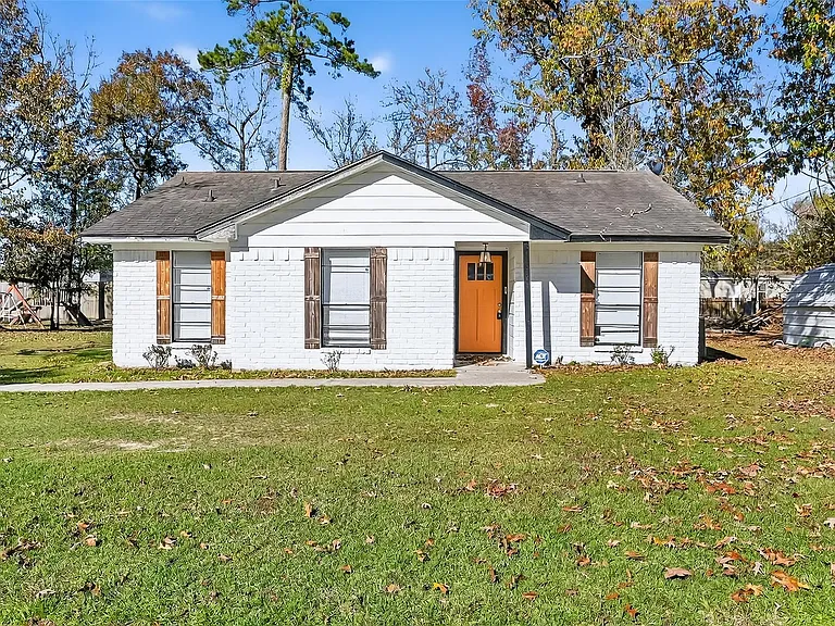 23567 Pine Forest Dr — Photo 1