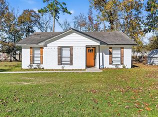 23567 Pine Forest Dr, New Caney, TX 77357