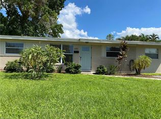 1283 Brookside Dr, Naples, FL 34104