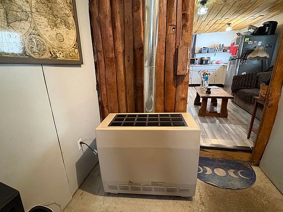 4th image of 212 W Park Rd