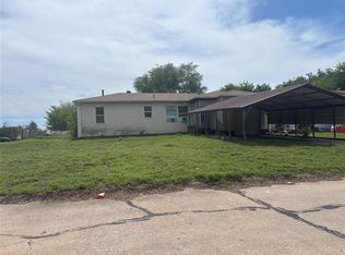 1116 Hickory Ln, Midwest City, OK 73110