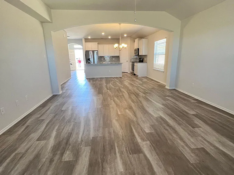 113 Kyra Ln — Photo 11