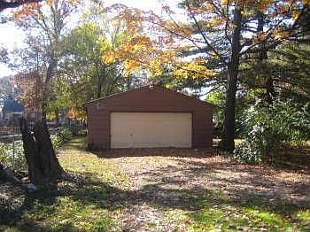 5th image of 4124 Sanford Ave