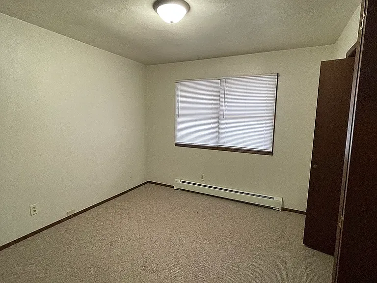 829 N Cherry St — Photo 9