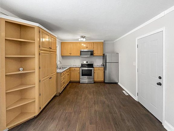 5th image of 6126 Haskell Ave