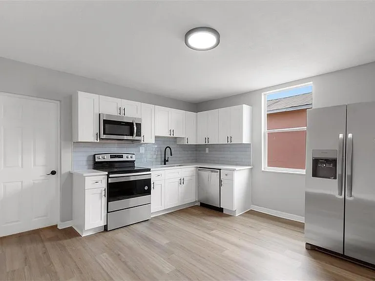 2406 E Clark St #A & B — Photo 10