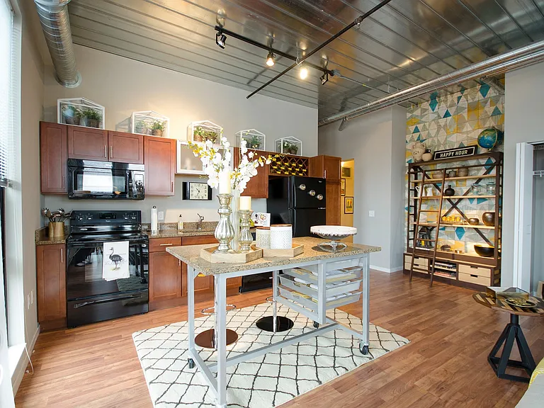 Ann Arbor City Club Apartments — Photo 7
