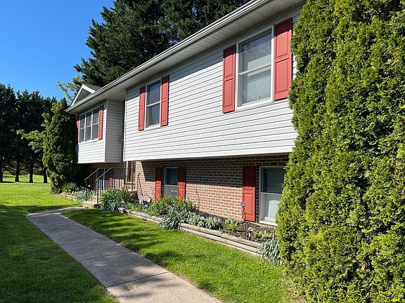 2nd image of 75 Franklin Dr