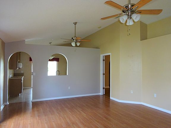 2nd image of 2856 Maderia Cir
