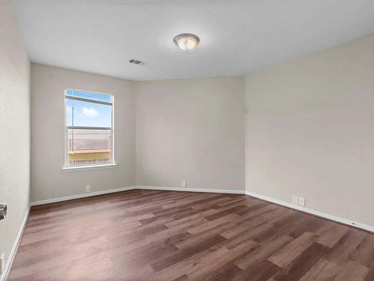 511 Cypresswood Knl — Photo 8