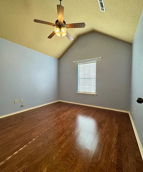 800 Venice St — Photo 19
