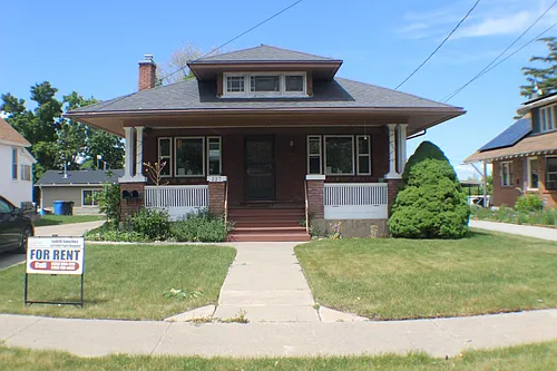 227 N 400 E Photo 1