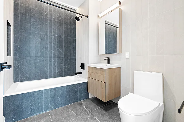 Rented by REAL New York | media 19