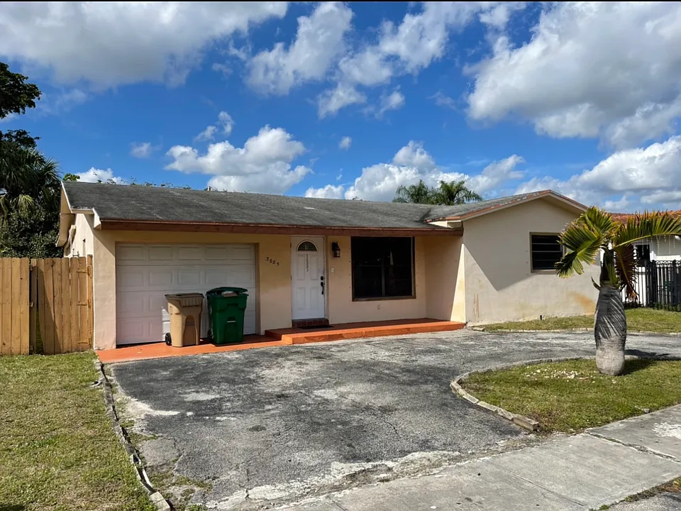 3685 NW 78th Ave