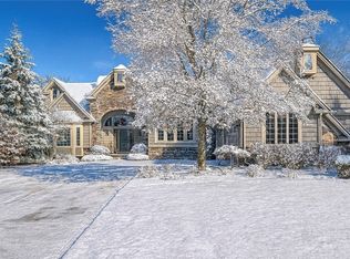 38655 Pettibone Rd, Solon, OH 44139