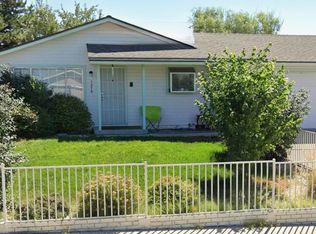 1279 Stanford Dr, Carson City, NV 89701