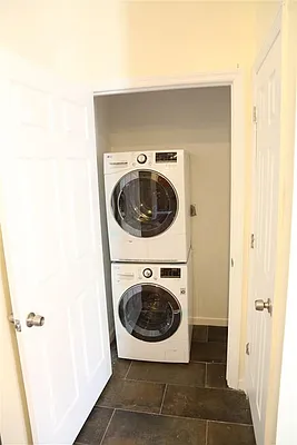 Rented by Arwell Realty | media 18