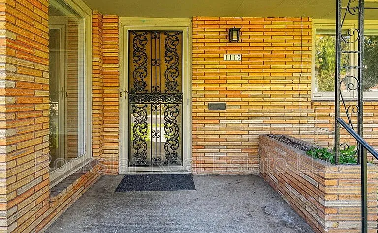 1110 E 28th Ave — Photo 32