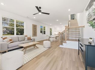 1324 S Van Buren Ave #ID1338734P, Fayetteville, AR 72701