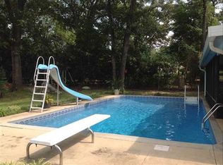 106 Suwanee Ave, Warner Robins, GA 31088