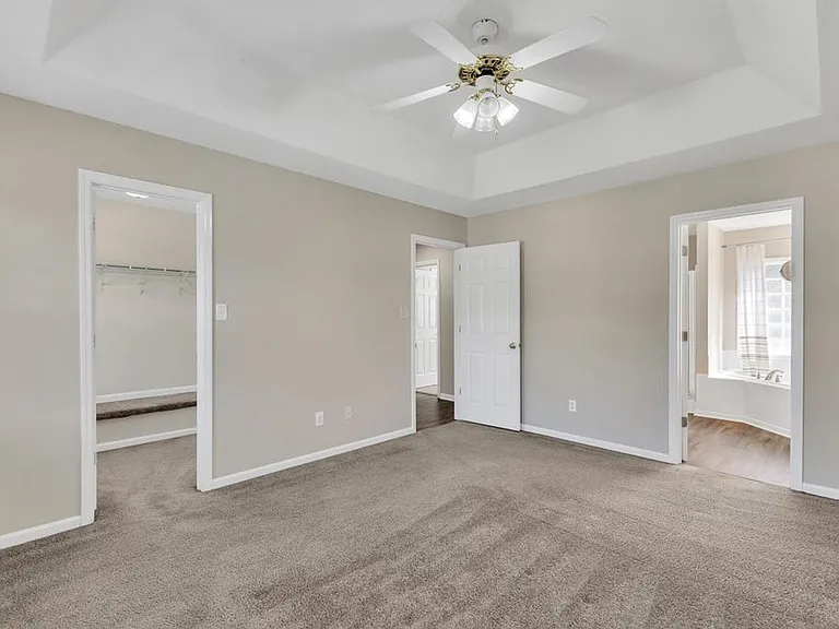 816 Commons Dr N — Photo 12