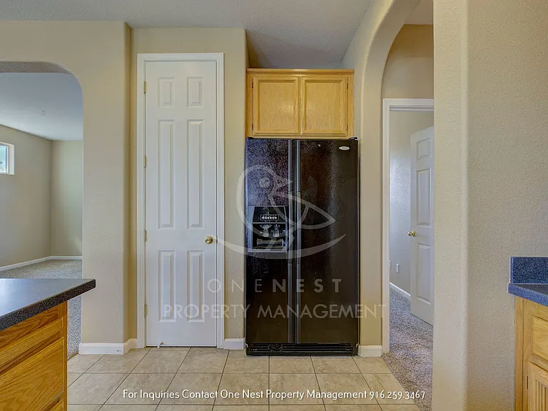 418 Dumont Ct — Photo 16