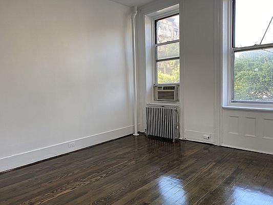 4th image of 228 Bleecker St APT 3